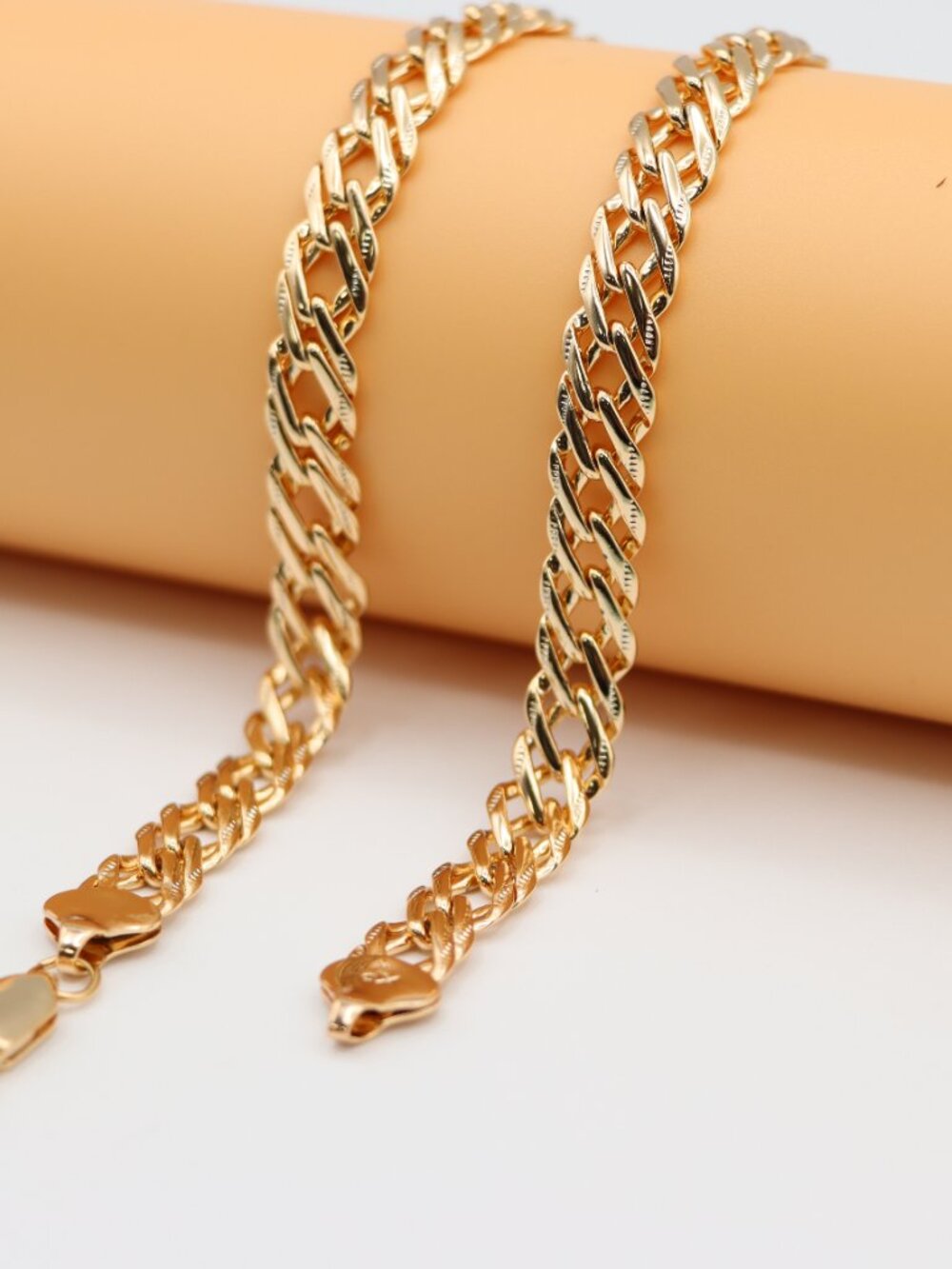 Textured Rose Gold Cuban Chain Necklace  Bold Shine, XPNL0127 - Picture 6 of 9